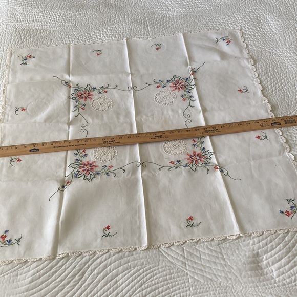 Vintage Italian Tablecloth Handmade Embroidered lace and doily details Square - Picture 8 of 12